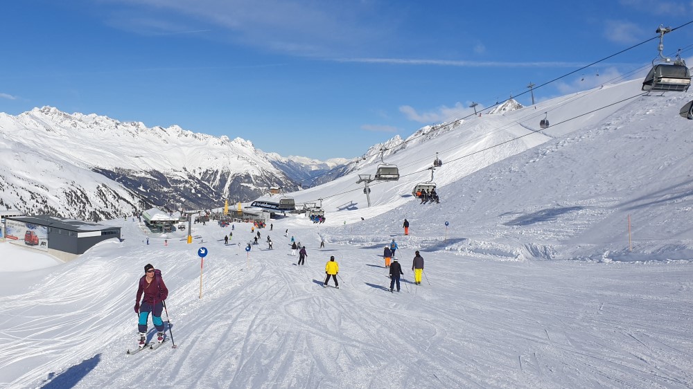 Jong beginnen met wintersport.